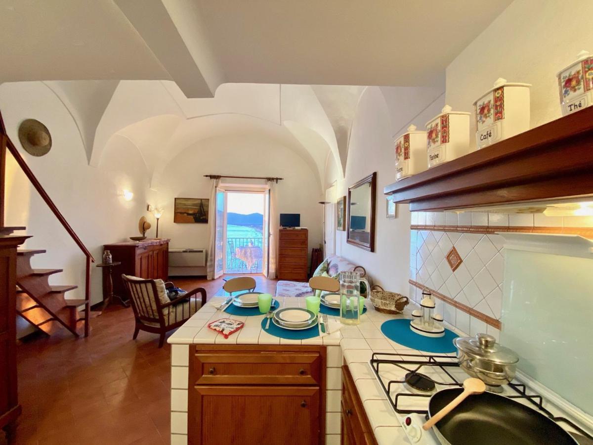 Holidaycasa Romano - Vacanza Nel Cuore Di Sperlonga Kültér fotó